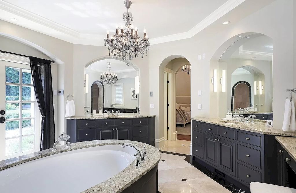 The Estate in Qualicum Beach is enriched with all the decadence of a 5-star retreat, with a quaint village for shopping and beautiful sandy beaches nearby now available for sale