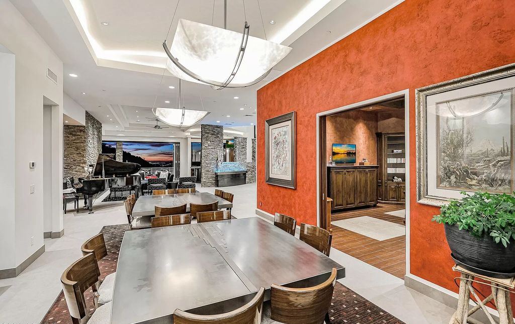 This $6,290,000 Superb House in Arizona overwhelms you with sparkling city light views