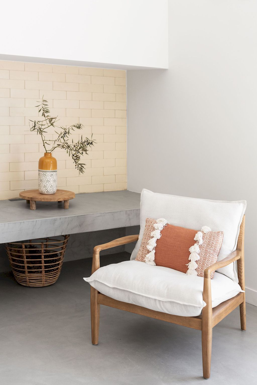 A Modern House of the Brejos da Carregueira by Estudio AMATAM 14