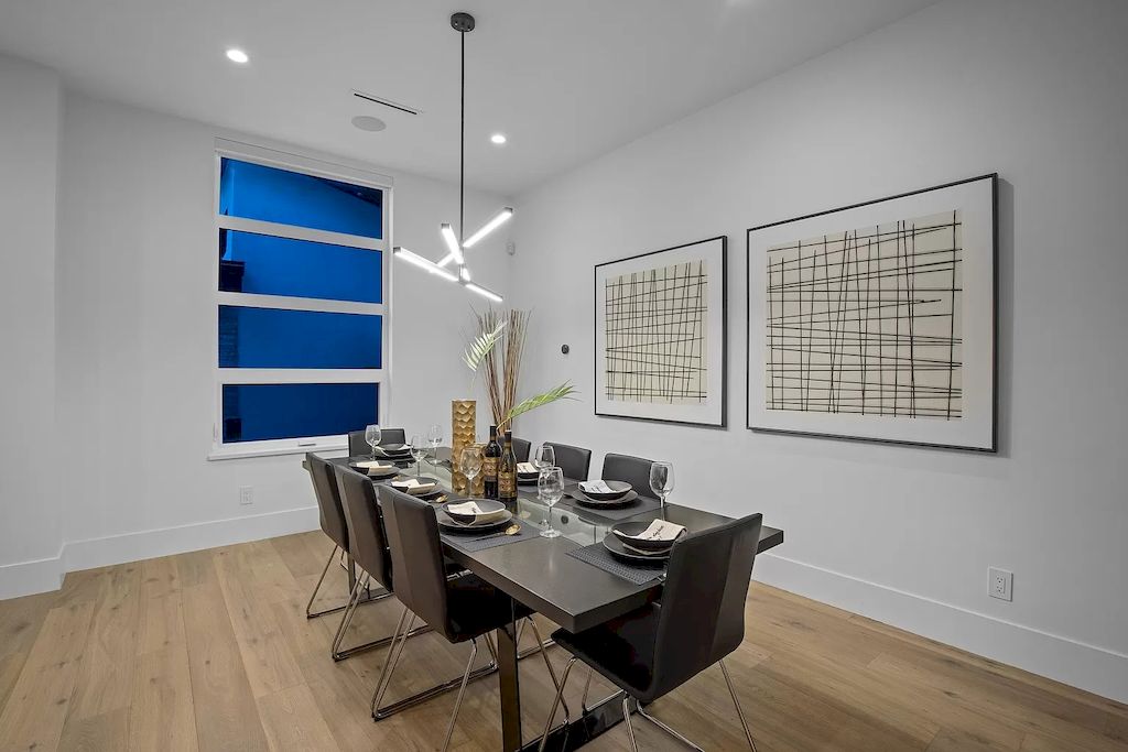 The House in South Surrey is an architectural masterpiece crafted to perfection by Monolith Design Build now available for sale. This home located at 14358 Greencrest Dr, Surrey, BC V4P 1M1, Canada
