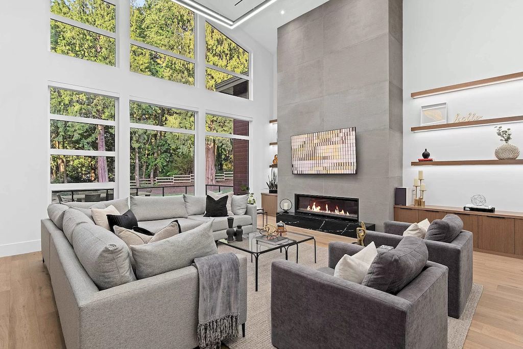 The House in South Surrey is an architectural masterpiece crafted to perfection by Monolith Design Build now available for sale. This home located at 14358 Greencrest Dr, Surrey, BC V4P 1M1, Canada