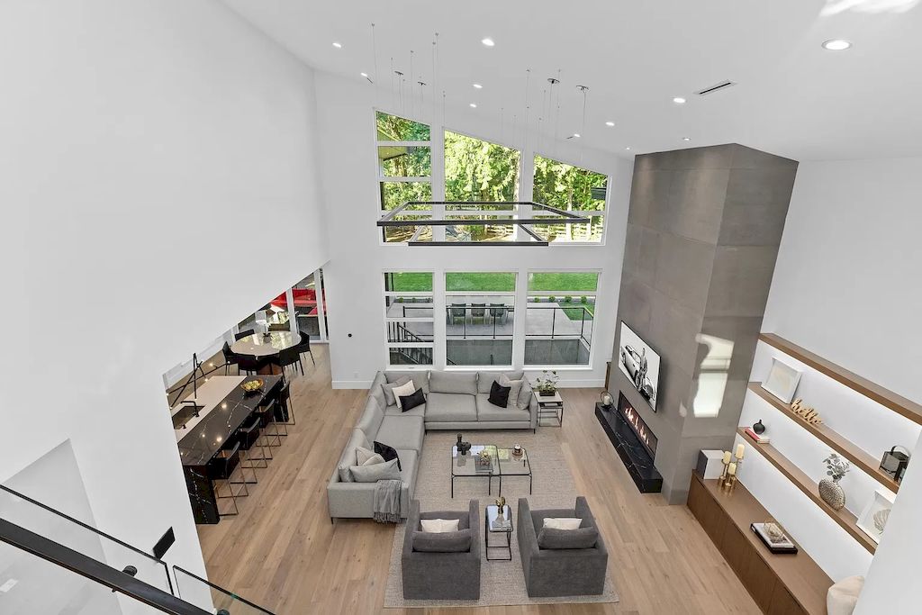 The House in South Surrey is an architectural masterpiece crafted to perfection by Monolith Design Build now available for sale. This home located at 14358 Greencrest Dr, Surrey, BC V4P 1M1, Canada