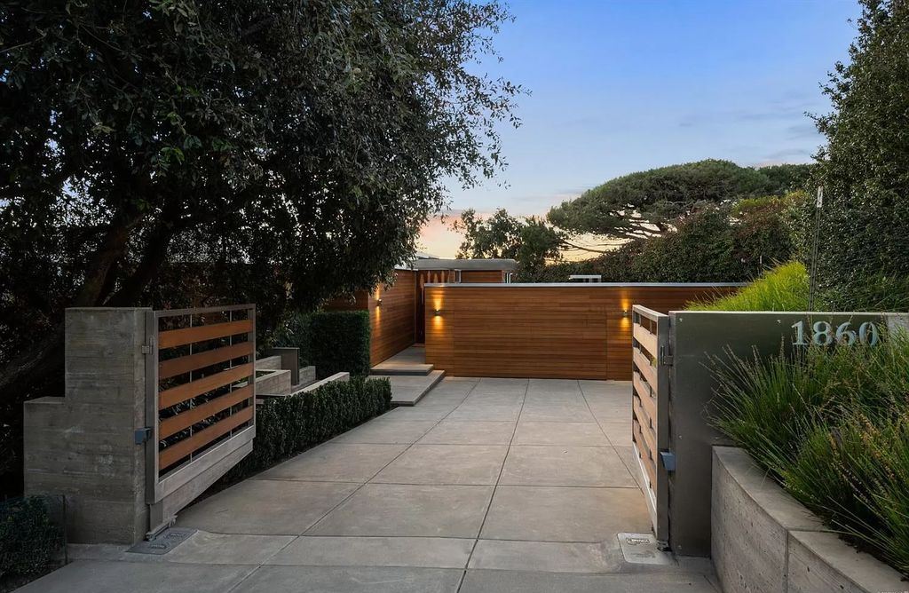The Home in Tiburon an icon of modern design nestled in the hills above downtown Tiburon, boasts the finest views in the Bay Area now available for sale. This home located at 1860 Mountain View Dr, Belvedere Tiburon, California