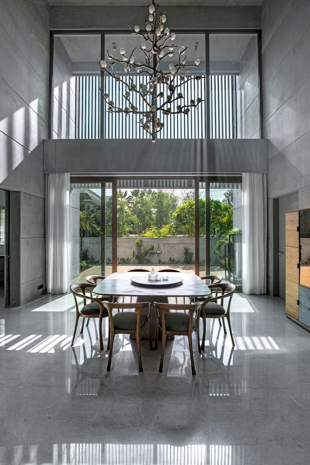 Ankit Shah Residence a Folded House by Dipen Gada and Associates 12