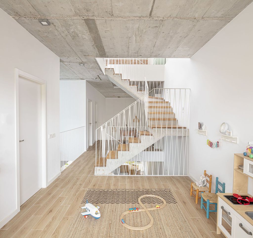 Casa 22 Avellaners with unique design strategies by Guillem Carrera 14