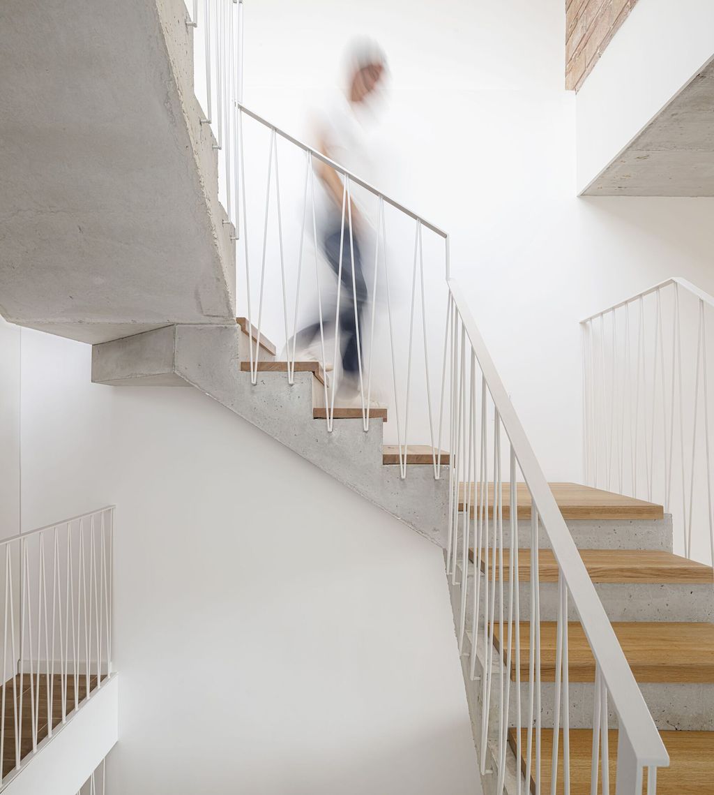 Casa 22 Avellaners with unique design strategies by Guillem Carrera 18
