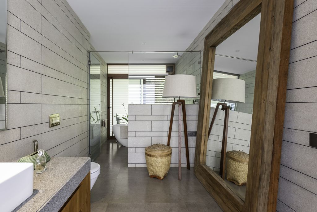 Casa Feliz, a Contemporary Luxurious House in India Designed by ADND