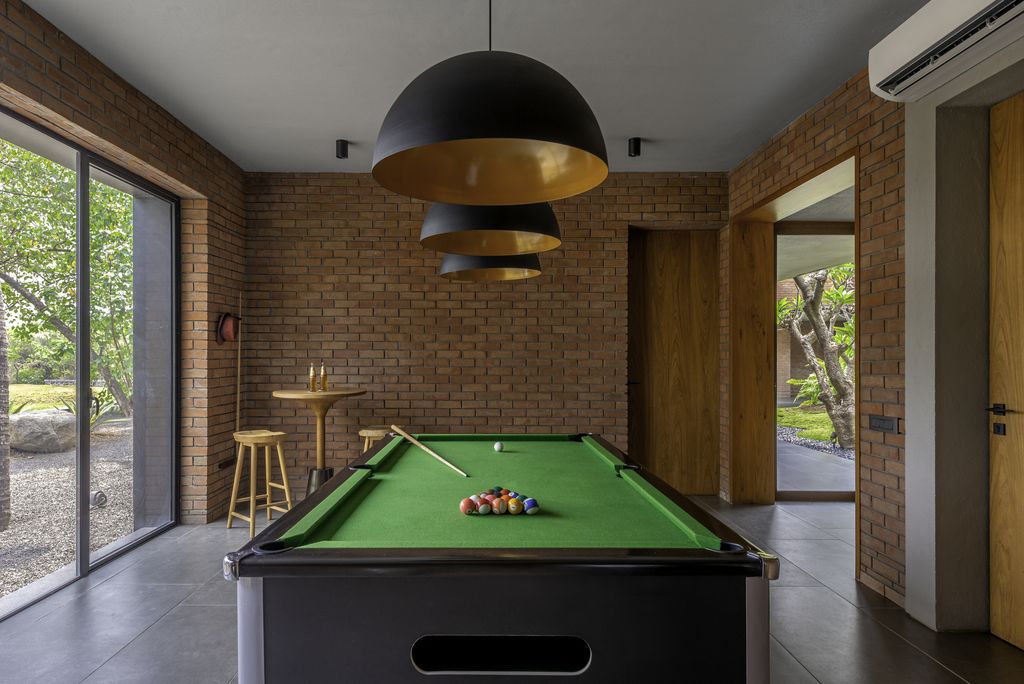 Casa Feliz a Contemporary Luxurious House in India Designed by ADND 3