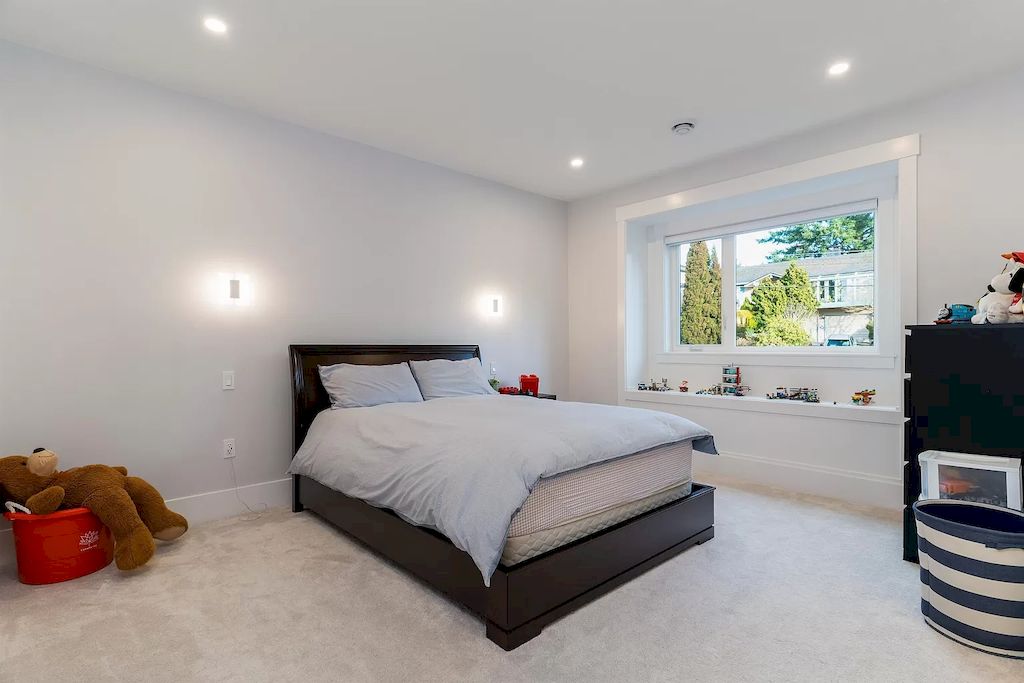 The Home in Delta is a brand-new custom built modern home radiant heat flooring, control 4 automation, motorized blinds, and much more, now available for sale