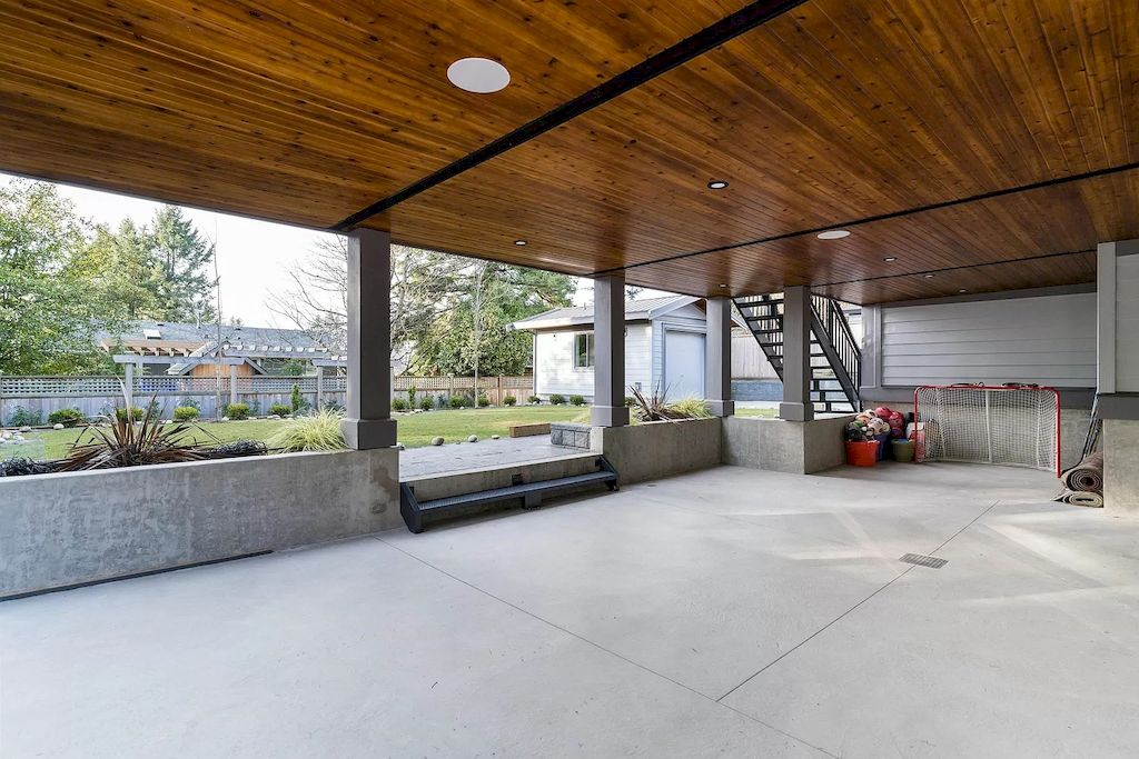 The Home in Delta is a brand-new custom built modern home radiant heat flooring, control 4 automation, motorized blinds, and much more, now available for sale