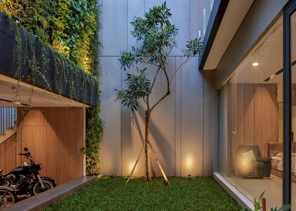 DS House, impressive bold and masculine vibes design by Rakta Studio