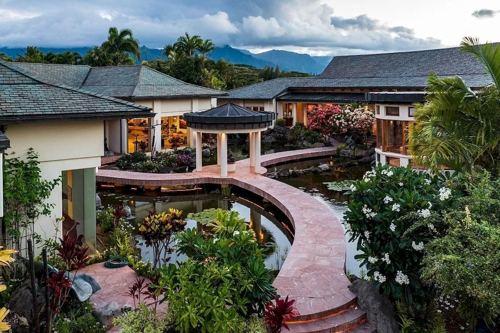 The Home in Hawaii is a luxurious home fully equipped with high-end amenities as well as commanding panoramic ocean views now available for sale.