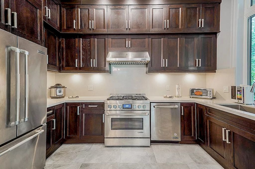 The Home in Surrey is custom built home with luxurious living in the heart of south surrey now available for sale