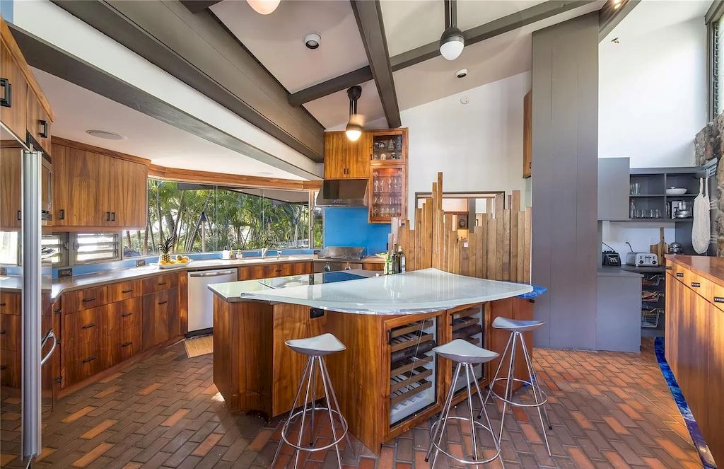 The Home in Hawaii is a luxurious home inspired by surrounding beauty and designed by notable architects now available for sale. This home located at 2998 Makalei Pl, Honolulu, Hawaii; offering 04 bedrooms and 04 bathrooms with 3,168 square feet of living spaces. 