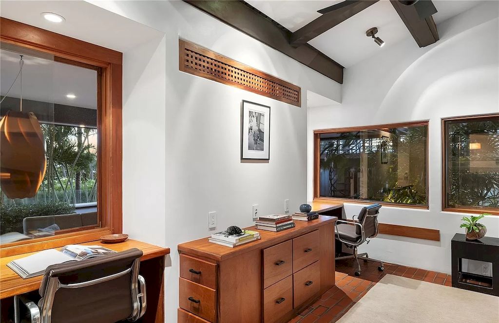 The Home in Hawaii is a luxurious home inspired by surrounding beauty and designed by notable architects now available for sale. This home located at 2998 Makalei Pl, Honolulu, Hawaii; offering 04 bedrooms and 04 bathrooms with 3,168 square feet of living spaces. 