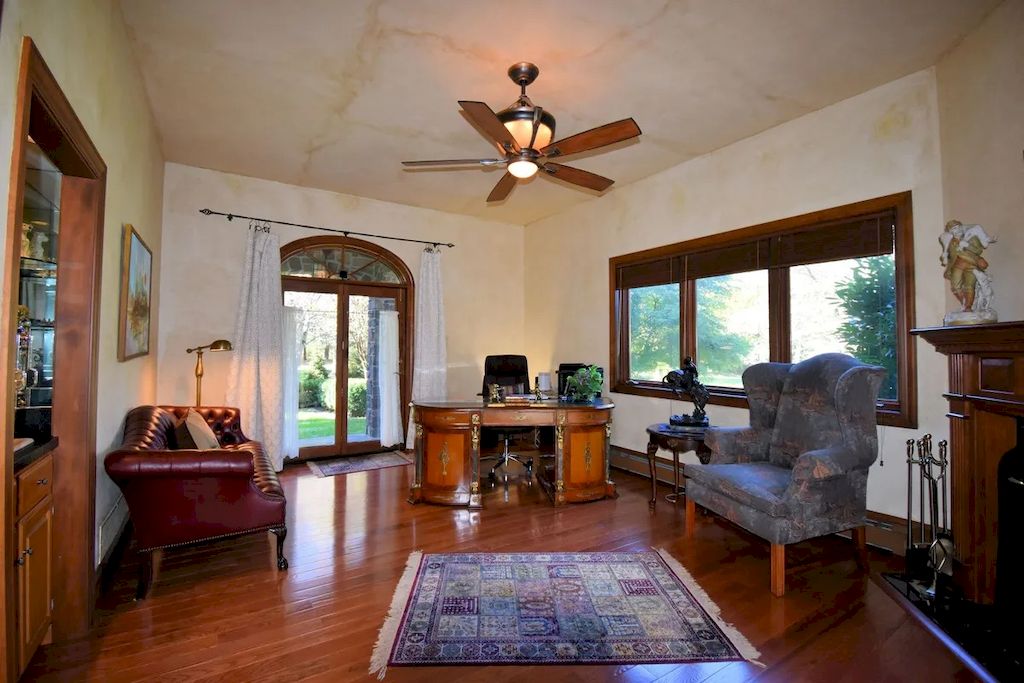 The Home in Pennsylvania is a luxurious home set on a lush, private, secure and park-like setting now available for sale. This home located at 6040 Lower Mountain Rd, New Hope, Pennsylvania; offering 06 bedrooms and 08 bathrooms with 11,500 square feet of living spaces.