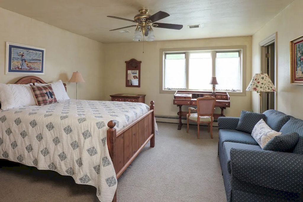 The Home in Pennsylvania is a luxurious home set on a lush, private, secure and park-like setting now available for sale. This home located at 6040 Lower Mountain Rd, New Hope, Pennsylvania; offering 06 bedrooms and 08 bathrooms with 11,500 square feet of living spaces.