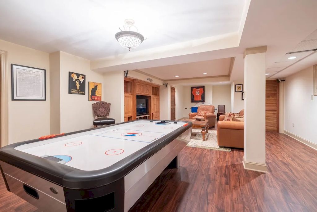 The Home in Pennsylvania is a luxurious home set on a lush, private, secure and park-like setting now available for sale. This home located at 6040 Lower Mountain Rd, New Hope, Pennsylvania; offering 06 bedrooms and 08 bathrooms with 11,500 square feet of living spaces.