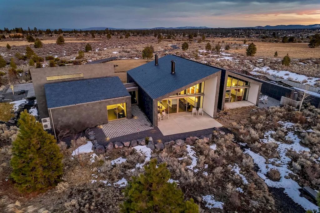 The House in Oregon has numerous outdoor spaces allow for an undisturbed experience with nature now available for sale