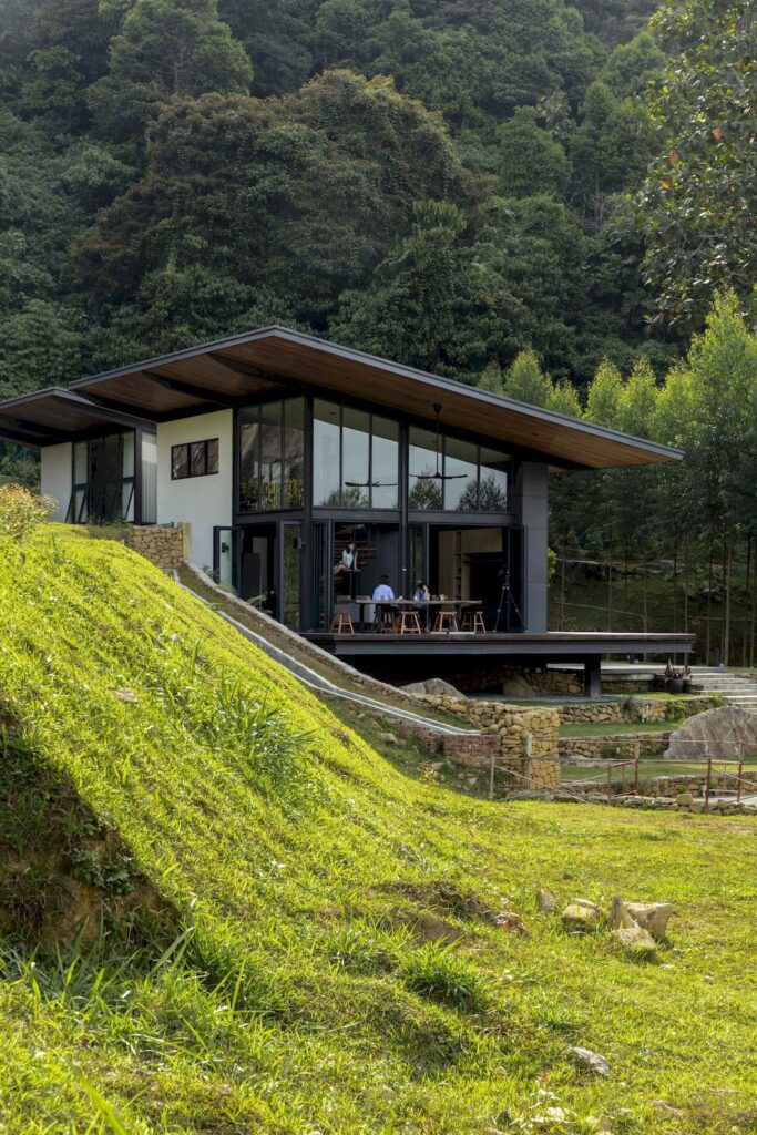 Smolhaven House with Pitched Roof by Choo Gim Wah Architect 3