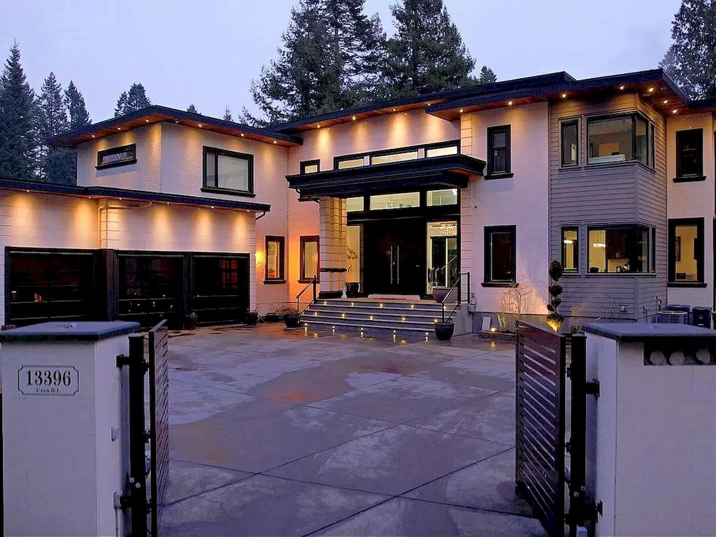 The Mansion in Surrey features beautiful outdoor entertainment area landscaped with high-quality turf, a south-east facing outdoor pool, mini-golf area available for sale