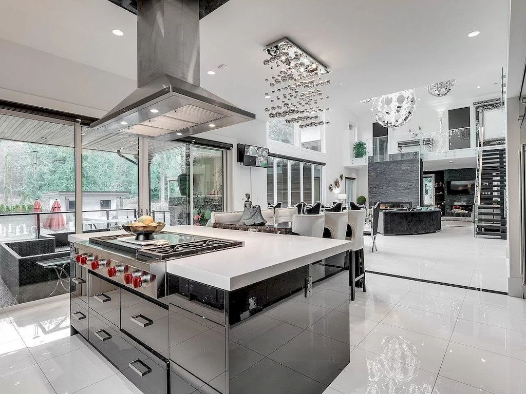 The Mansion in Surrey features beautiful outdoor entertainment area landscaped with high-quality turf, a south-east facing outdoor pool, mini-golf area available for sale