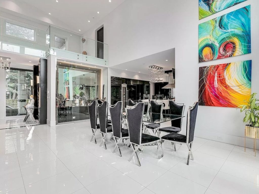 The Mansion in Surrey features beautiful outdoor entertainment area landscaped with high-quality turf, a south-east facing outdoor pool, mini-golf area available for sale