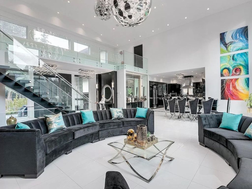The Mansion in Surrey features beautiful outdoor entertainment area landscaped with high-quality turf, a south-east facing outdoor pool, mini-golf area available for sale