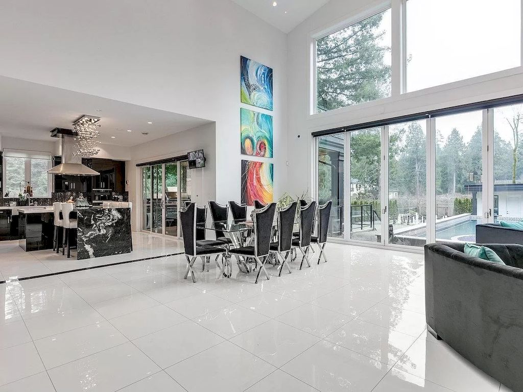 The Mansion in Surrey features beautiful outdoor entertainment area landscaped with high-quality turf, a south-east facing outdoor pool, mini-golf area available for sale