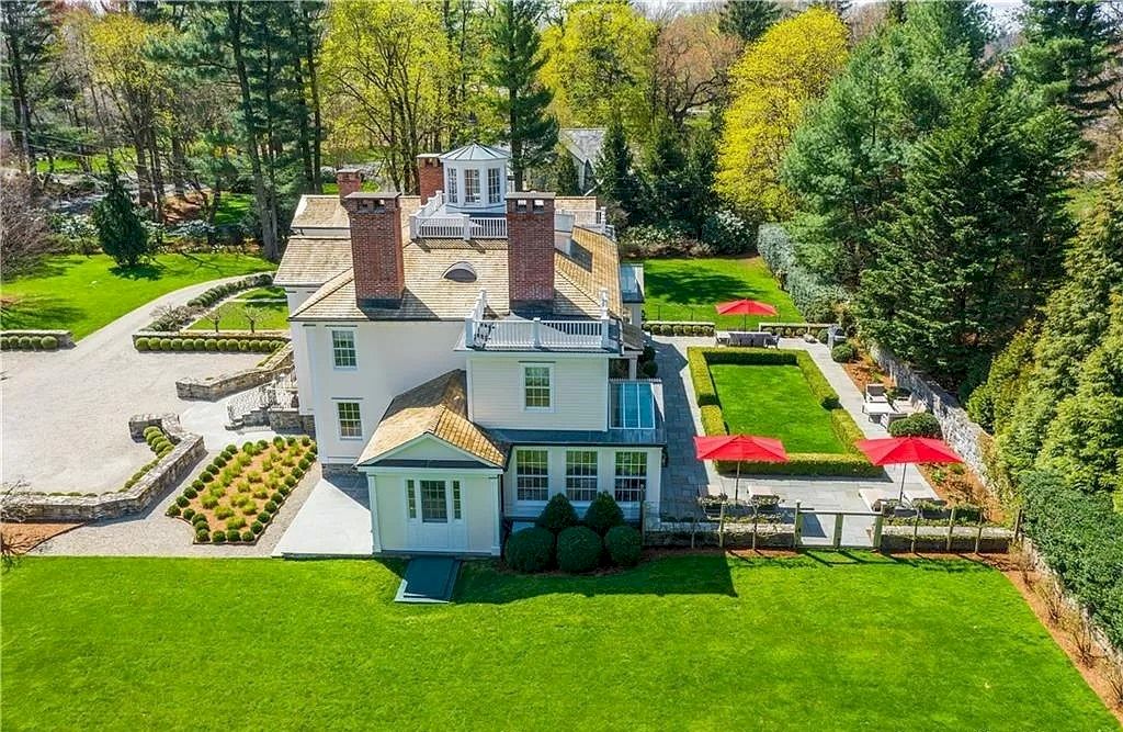 The Home in Connecticut is an extraordinary home with gracious entrance and amazing wine cellar now available for sale. This home located at 8 Searles Rd, Darien, Connecticut; offering 04 bedrooms and 07 bathrooms with 7,613 square feet of living spaces.