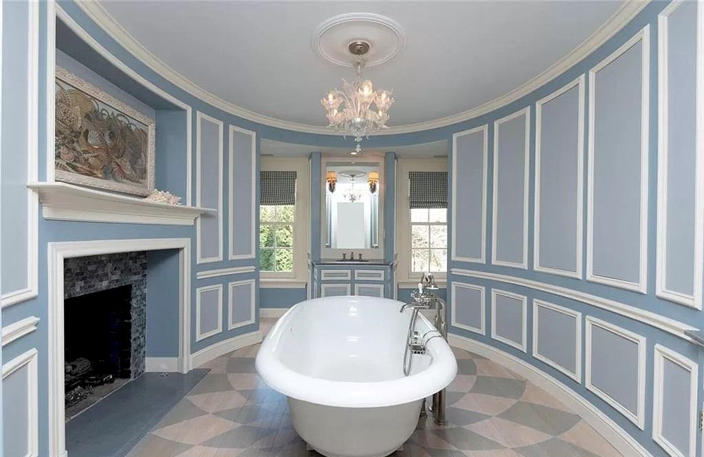 The Home in Connecticut is an extraordinary home with gracious entrance and amazing wine cellar now available for sale. This home located at 8 Searles Rd, Darien, Connecticut; offering 04 bedrooms and 07 bathrooms with 7,613 square feet of living spaces.