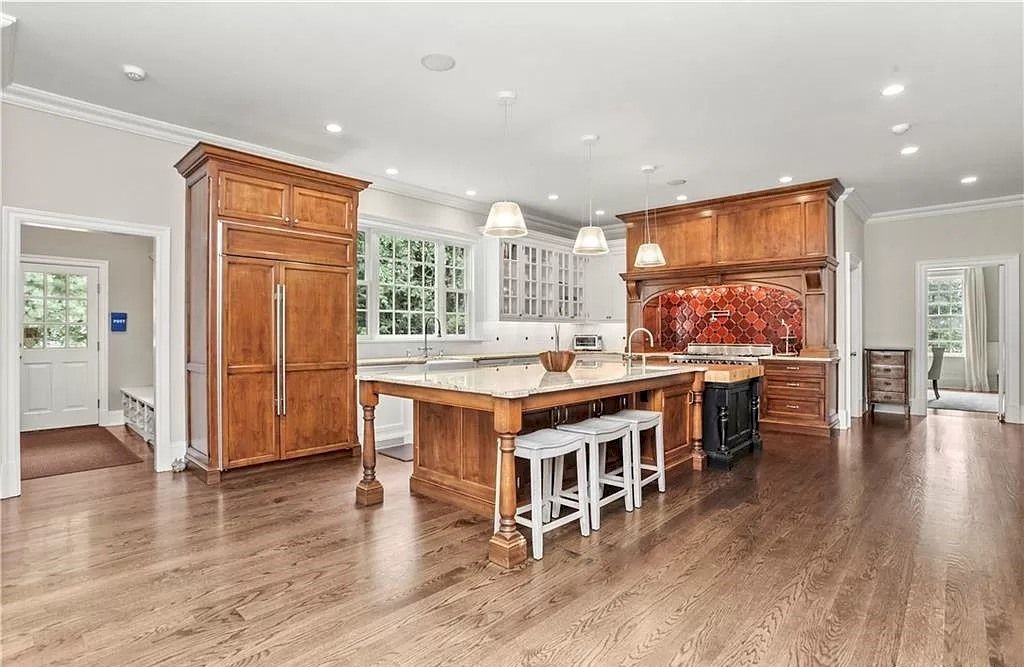The Home in Connecticut is a luxurious home where you'll find extraordinary details and expert craftsmanship now available for sale. This home located at 15 Hillsley Rd, Darien, Connecticut; offering 06 bedrooms and 09 bathrooms with 8,748 square feet of living spaces.
