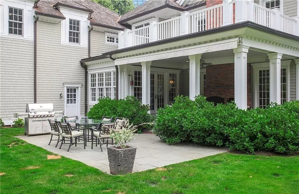The Home in Connecticut is a luxurious home where you'll find extraordinary details and expert craftsmanship now available for sale. This home located at 15 Hillsley Rd, Darien, Connecticut; offering 06 bedrooms and 09 bathrooms with 8,748 square feet of living spaces.