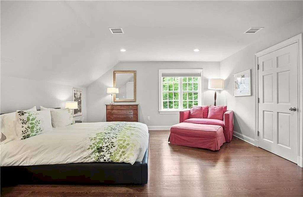The Home in Connecticut is a luxurious home where you'll find extraordinary details and expert craftsmanship now available for sale. This home located at 15 Hillsley Rd, Darien, Connecticut; offering 06 bedrooms and 09 bathrooms with 8,748 square feet of living spaces.