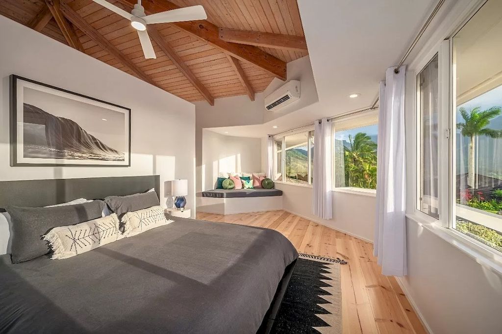 The Home in Hawaii is a luxurious home where you can share your abundance with family, friends and vacationing guests now available for sale. This home located at 5146 Hanalei Plantation Rd, Princeville, Hawaii; offering 04 bedrooms and 04 bathrooms with 3,157 square feet of living spaces. 