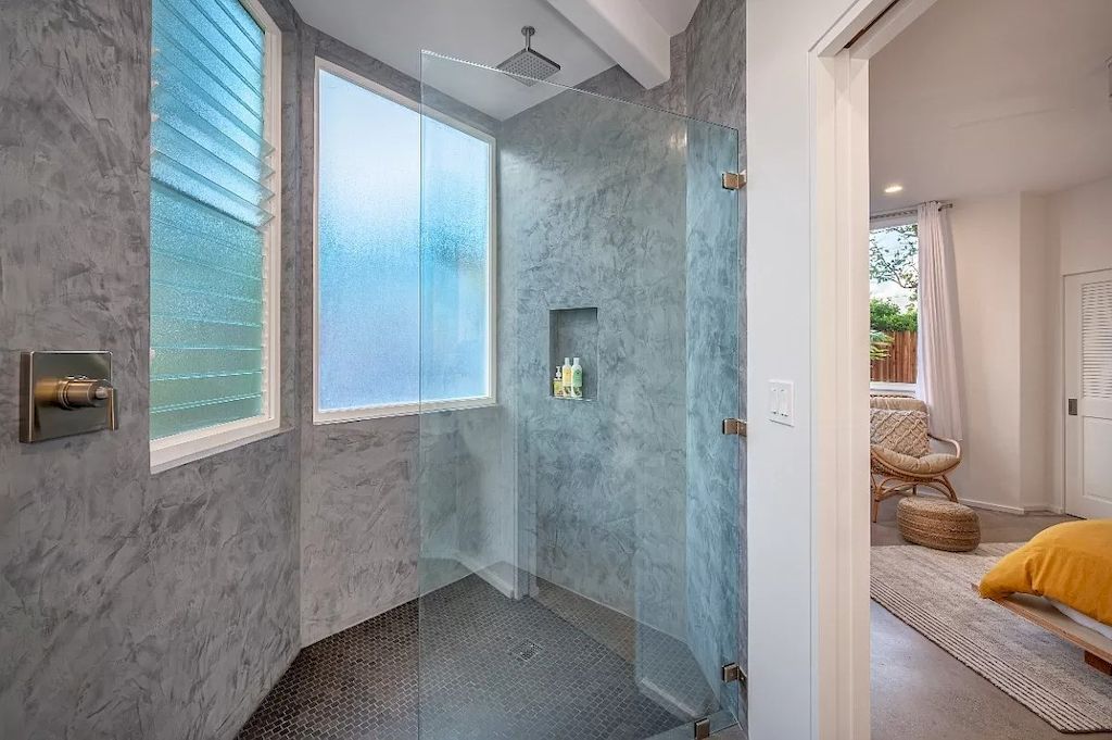 The Home in Hawaii is a luxurious home where you can share your abundance with family, friends and vacationing guests now available for sale. This home located at 5146 Hanalei Plantation Rd, Princeville, Hawaii; offering 04 bedrooms and 04 bathrooms with 3,157 square feet of living spaces. 