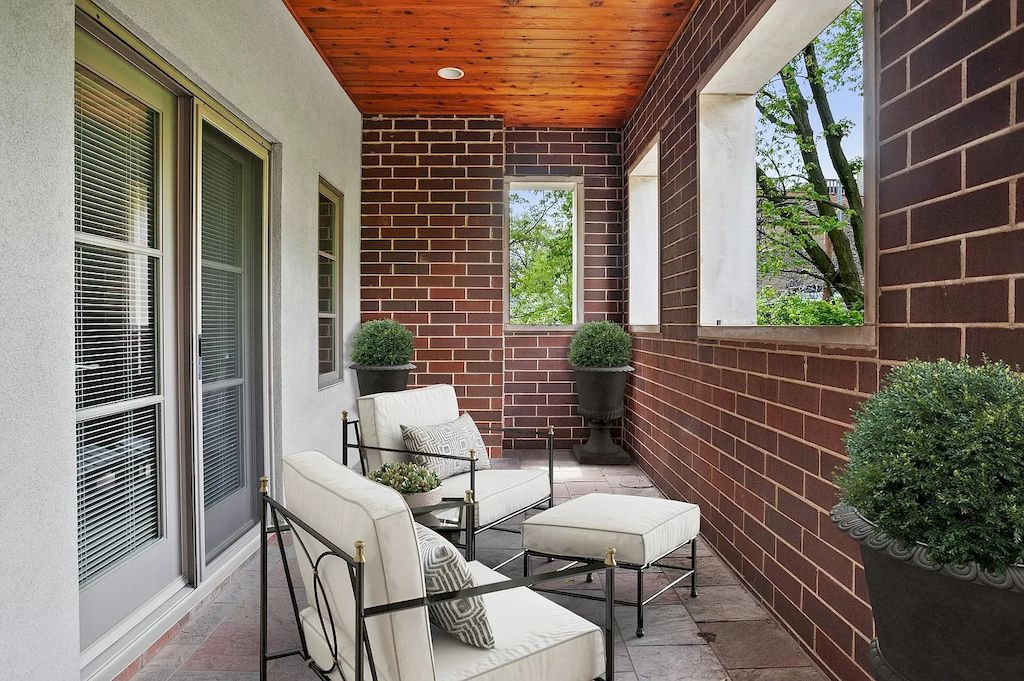 The Home in Illinois is a luxurious home with a richly landscaped mature garden and pool now available for sale. This home located at 1844 N Burling St, Chicago, Illinois; offering 05 bedrooms and 06 bathrooms with 3,145 square feet of land. 