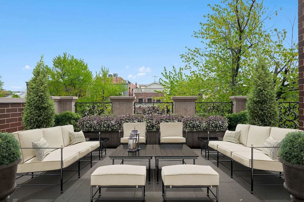 The Home in Illinois is a luxurious home with a richly landscaped mature garden and pool now available for sale. This home located at 1844 N Burling St, Chicago, Illinois; offering 05 bedrooms and 06 bathrooms with 3,145 square feet of land. 