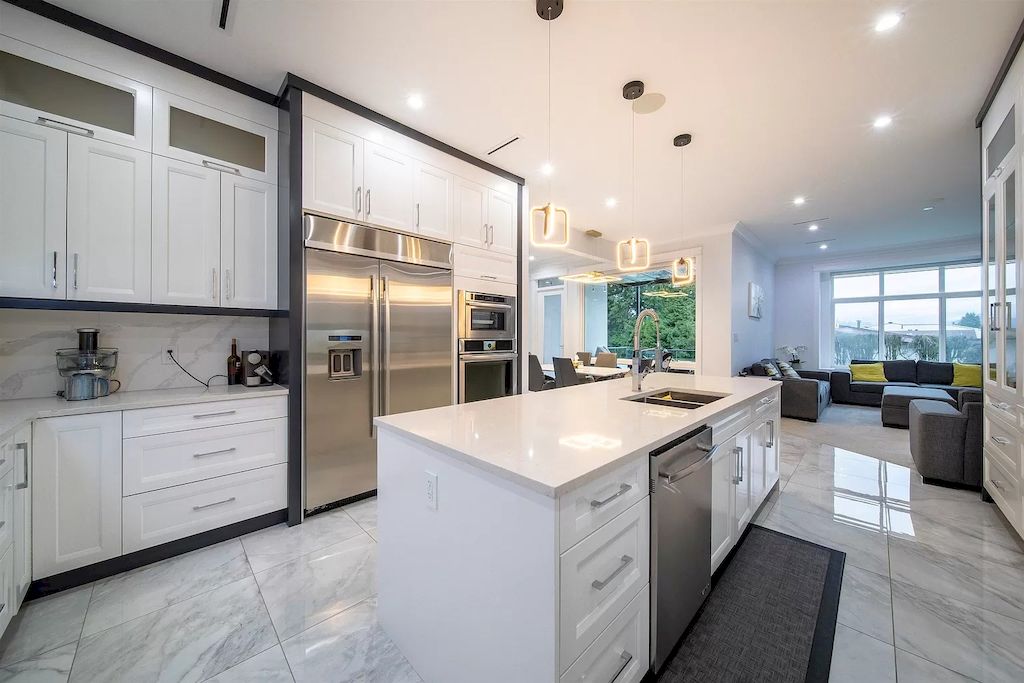 The Home in Burnaby is a impeccable customized mansion sits in the prime street in desirable Buckingham Heights now available for sale. This home located at 6488 Gordon Ave, Burnaby, BC V5E 3M1, Canada