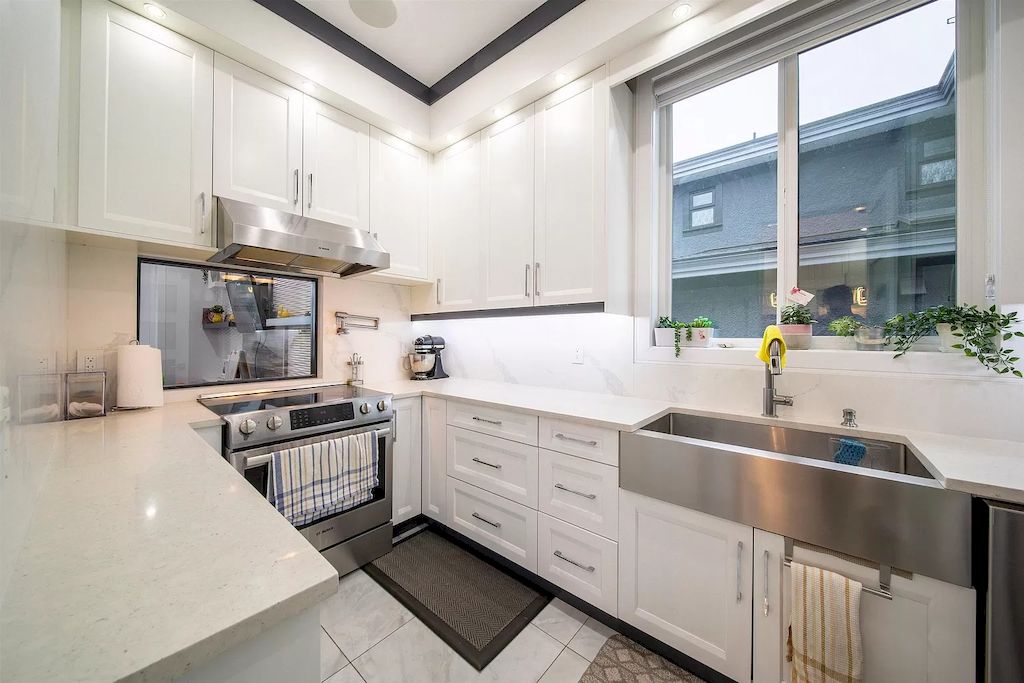 The Home in Burnaby is a impeccable customized mansion sits in the prime street in desirable Buckingham Heights now available for sale. This home located at 6488 Gordon Ave, Burnaby, BC V5E 3M1, Canada