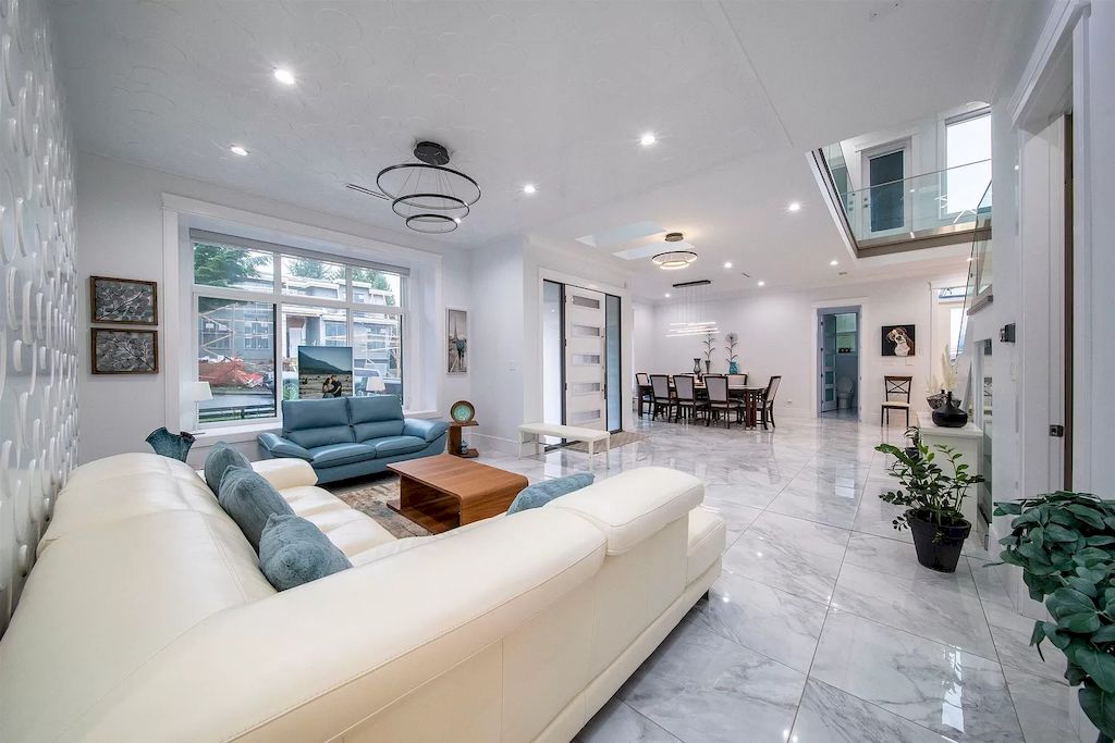 The Home in Burnaby is a impeccable customized mansion sits in the prime street in desirable Buckingham Heights now available for sale. This home located at 6488 Gordon Ave, Burnaby, BC V5E 3M1, Canada