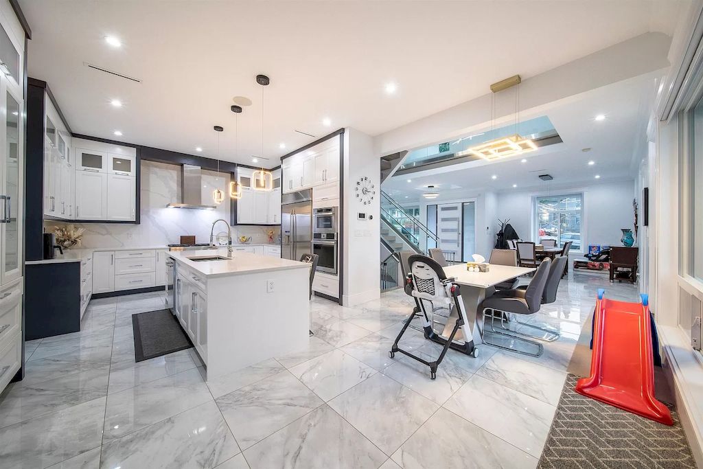 The Home in Burnaby is a impeccable customized mansion sits in the prime street in desirable Buckingham Heights now available for sale. This home located at 6488 Gordon Ave, Burnaby, BC V5E 3M1, Canada