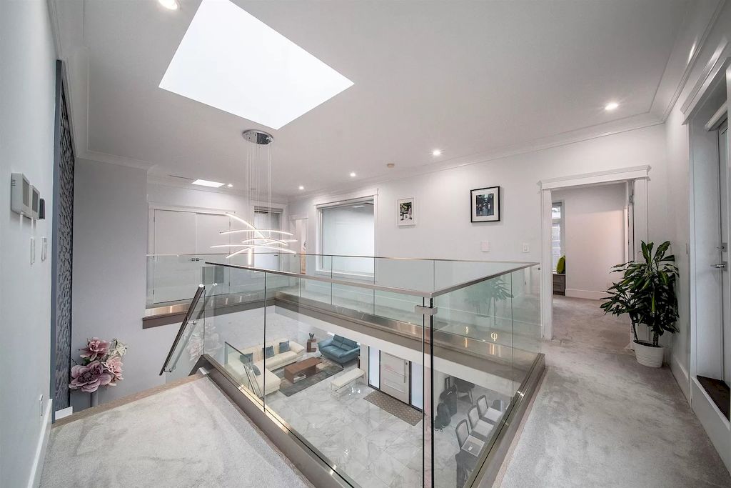 The Home in Burnaby is a impeccable customized mansion sits in the prime street in desirable Buckingham Heights now available for sale. This home located at 6488 Gordon Ave, Burnaby, BC V5E 3M1, Canada