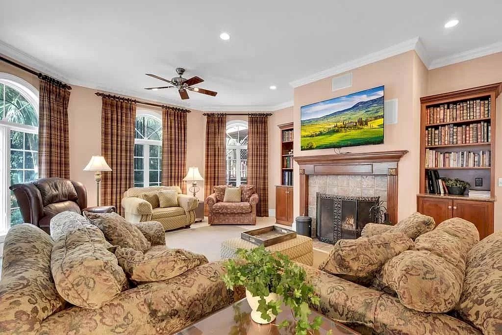 The Home in Georgia is a luxurious home offering impressive foyer, gracious living room and spacious dining room now available for sale. This home located at 23 Carriage Dr, Saint Simons Island, Georgia; offering 07 bedrooms and 08 bathrooms with 10,688 square feet of living spaces.