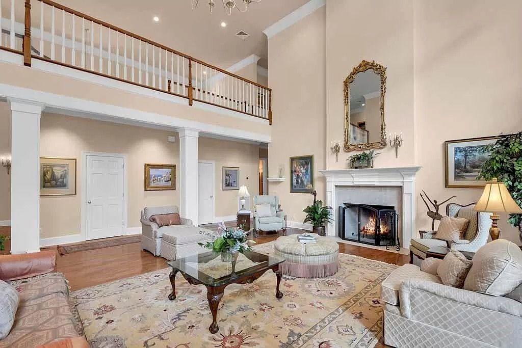 The Home in Georgia is a luxurious home offering impressive foyer, gracious living room and spacious dining room now available for sale. This home located at 23 Carriage Dr, Saint Simons Island, Georgia; offering 07 bedrooms and 08 bathrooms with 10,688 square feet of living spaces.
