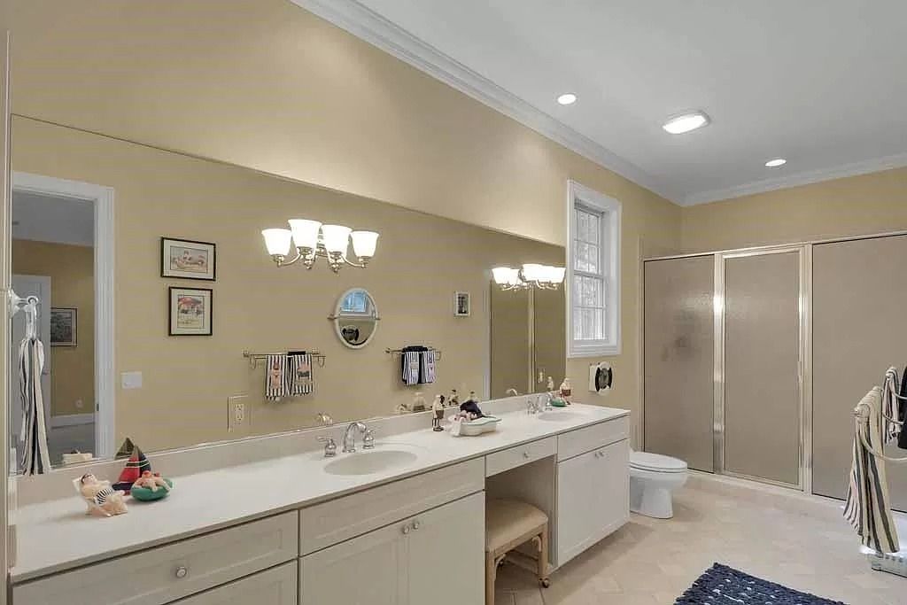 The Home in Georgia is a luxurious home offering impressive foyer, gracious living room and spacious dining room now available for sale. This home located at 23 Carriage Dr, Saint Simons Island, Georgia; offering 07 bedrooms and 08 bathrooms with 10,688 square feet of living spaces.