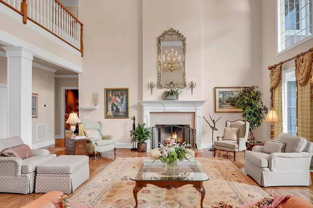 The Home in Georgia is a luxurious home offering impressive foyer, gracious living room and spacious dining room now available for sale. This home located at 23 Carriage Dr, Saint Simons Island, Georgia; offering 07 bedrooms and 08 bathrooms with 10,688 square feet of living spaces.