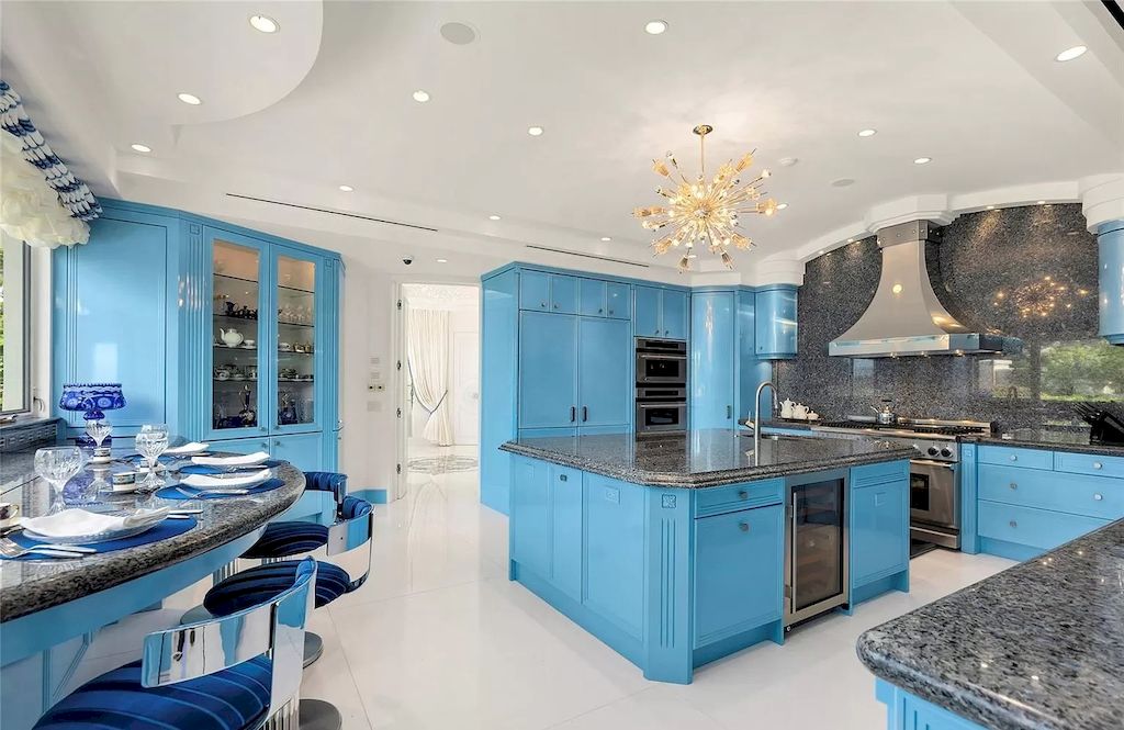 The Home in Hawaii is a luxurious home offering unprecedented privacy combined with sophisticated, cosmopolitan lifestyle now available for sale. This home located at 828 Moaniala St, Honolulu, Hawaii; offering 05 bedrooms and 09 bathrooms with 8,424 square feet of living spaces.