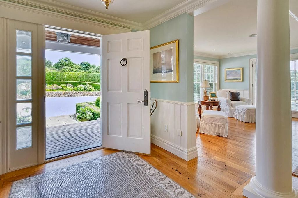 The Home in Massachusetts is a luxurious home concealed by mature and thoughtfully designed gardens now available for sale. This home located at 1 Shawkemo Hills Ln, Nantucket, MA 02554, Massachusetts; offering 06 bedrooms and 09 bathrooms with 8,139 square feet of living spaces.