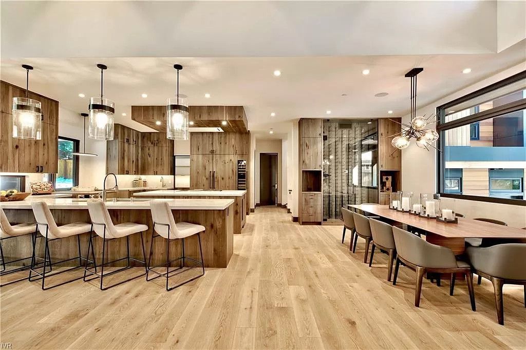 Spectacular Modern and Smart Mountain Home in Nevada asks for $8,450,000